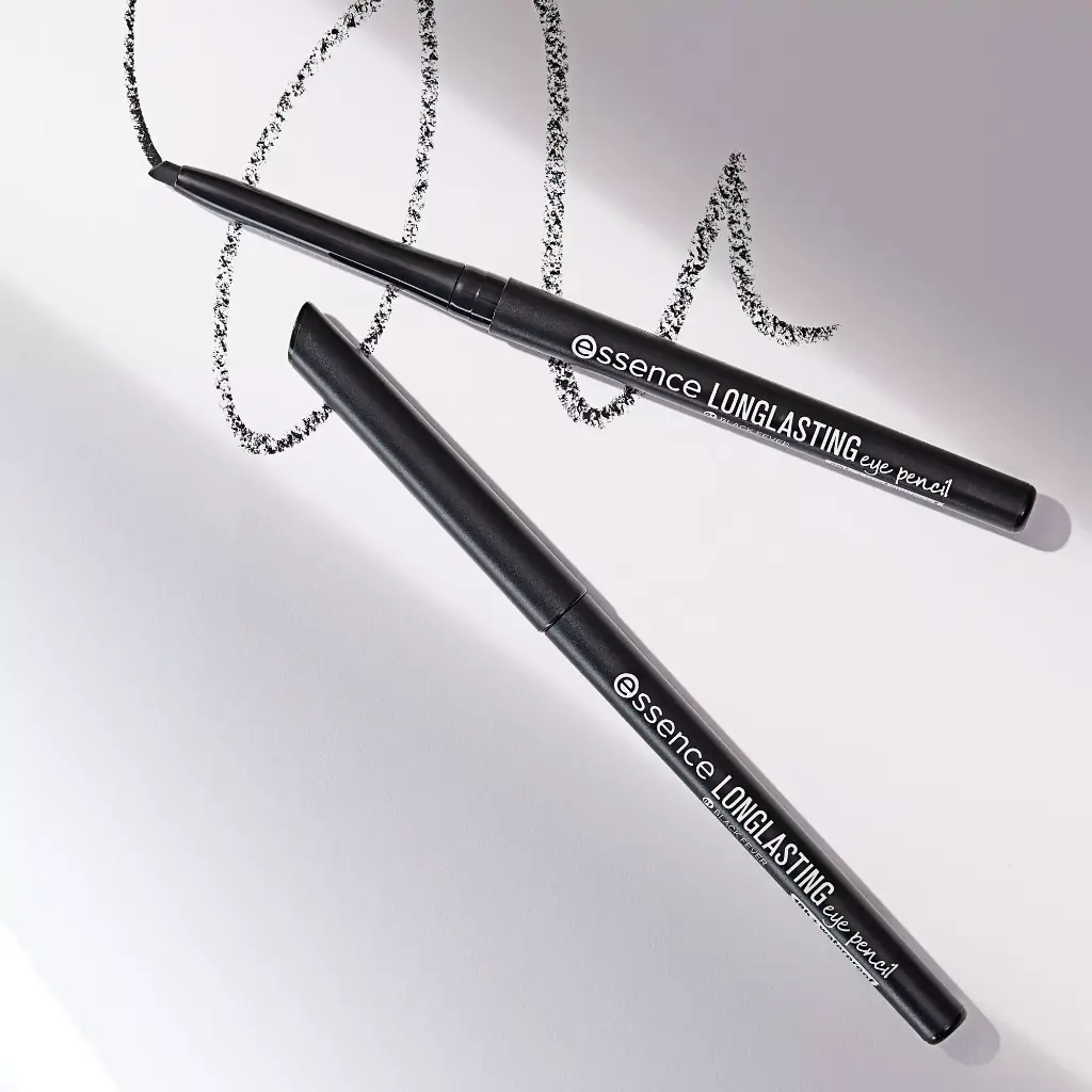 Essence Crayon Longlasting black Waterproof 01